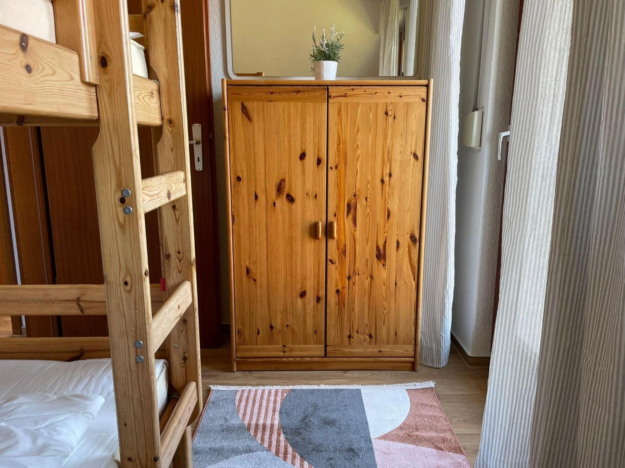 Ferienwohnung-Nils-Holgerson-Mit-Balkon-Zwischen-Strand-Wald-Wiese-Im-Suedosten-Der-Insel-Ruegen Gustow  Exteriör bild